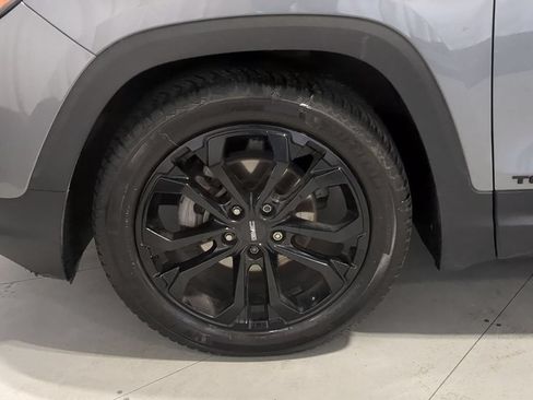 Used 2019 GMC Terrain SLE w/ Driver Convenience Package FWD image 17