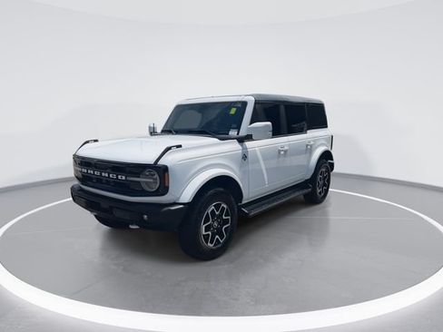 Used 2025 Ford Bronco Outer Banks AWD/4WD image 4