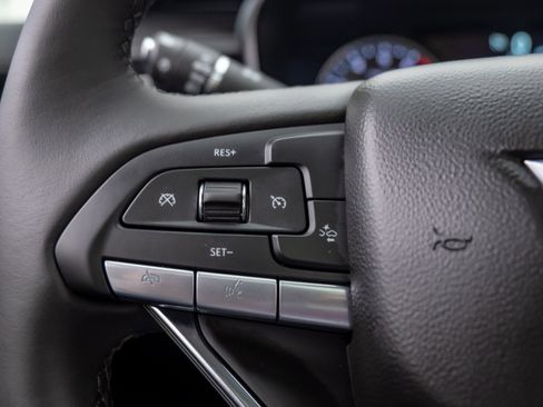 New 2025 Cadillac XT6 Luxury image 21