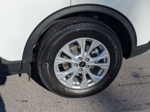 New 2026 Ford Escape Active image 8