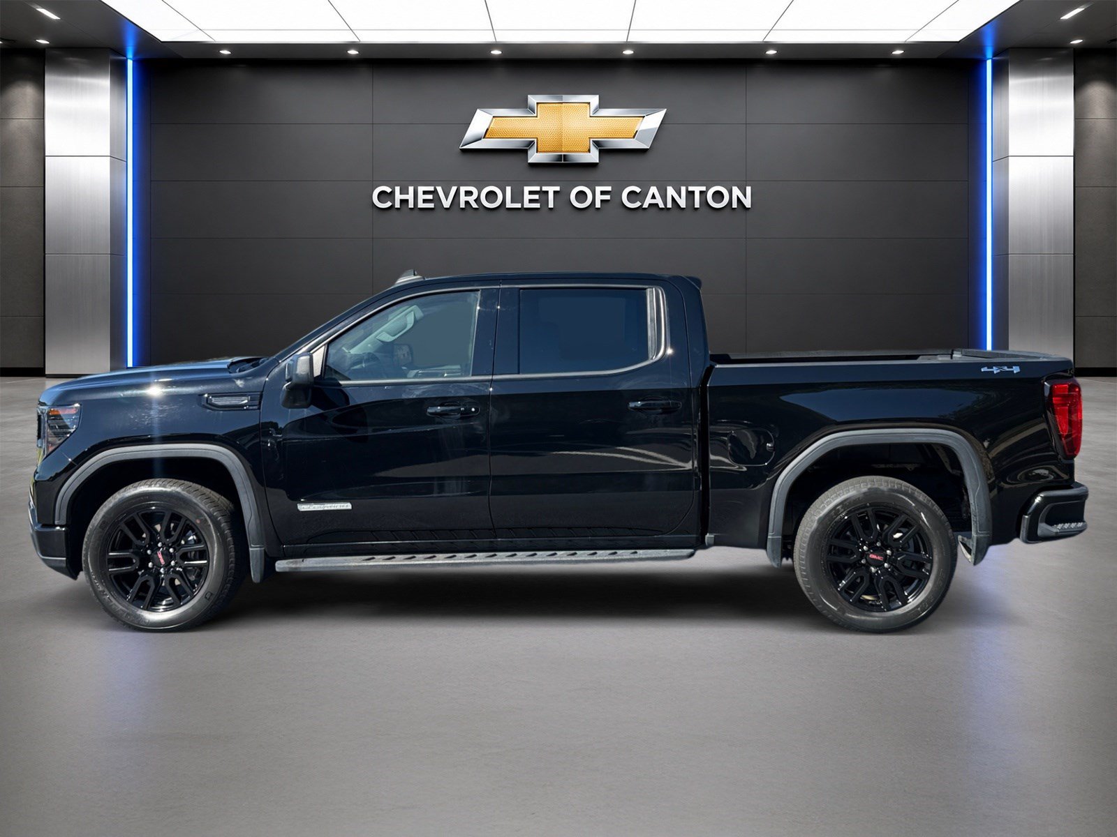Used 2023 GMC Sierra 1500 Elevation AWD/4WD image 8