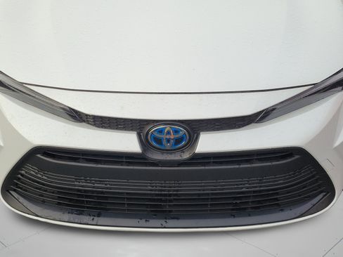 Used 2024 Toyota Corolla LE FWD image 10