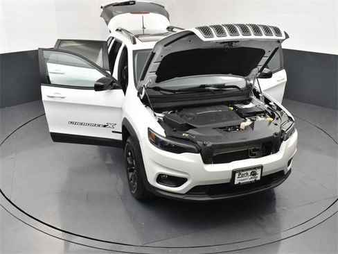 Used 2022 Jeep Cherokee Latitude w/ Sun & Sound Group image 25