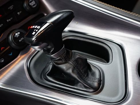 Used 2019 Dodge Challenger R/T Scat Pack w/ Stars & Stripes Edition image 23