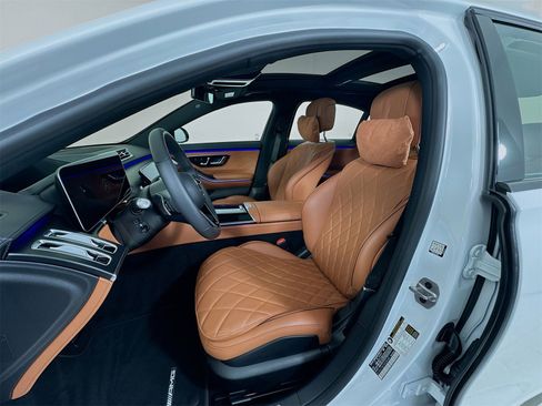 Used 2025 Mercedes-Benz S 580 4MATIC Sedan image 20