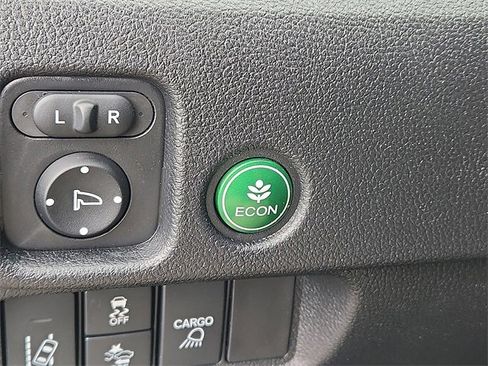 Used 2024 Honda Ridgeline Sport image 25