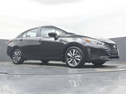 Certified 2025 Nissan Versa SV w/ Trunk Package FWD image 21