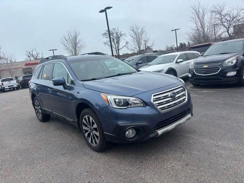 Used 2017 Subaru Outback 2.5i Limited w/ Popular Package #5 image 3