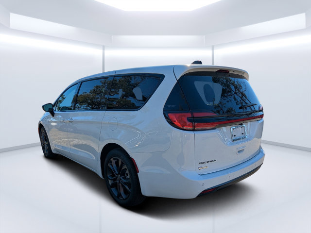 New 2026 Chrysler Pacifica Select FWD image 5