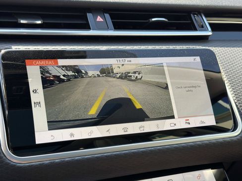 Used 2019 Land Rover Range Rover Velar S image 23