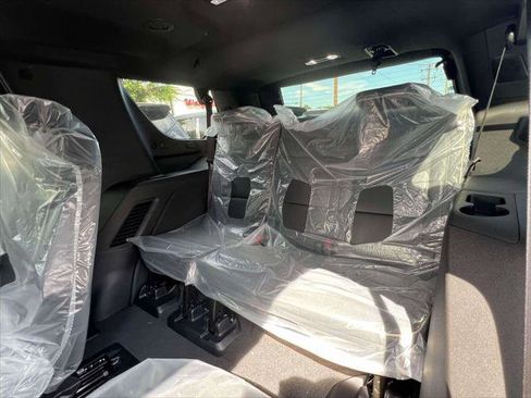 New 2025 Chevrolet Tahoe Premier image 8