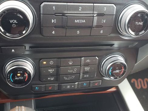 Used 2018 Ford F150 King Ranch w/ Equipment Group 601A Luxury image 17