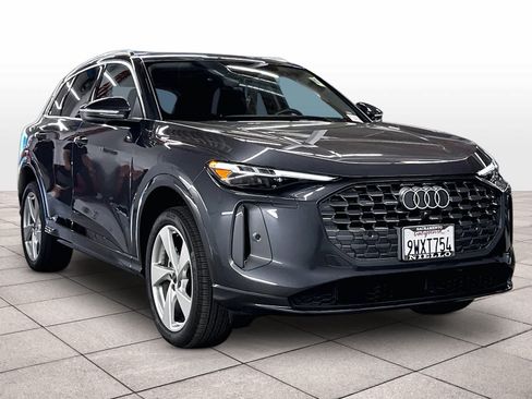 Certified 2025 Audi Q5 Premium w/ Premium Plus AWD/4WD image 2