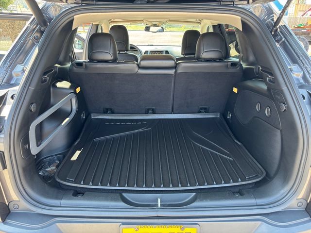 Used 2018 Jeep Cherokee Limited AWD/4WD image 23