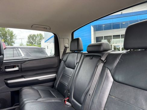 Used 2014 Toyota Tundra Limited w/ Limited Premium Package AWD/4WD image 10