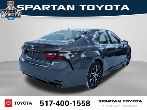Used 2024 Toyota Camry SE image 7