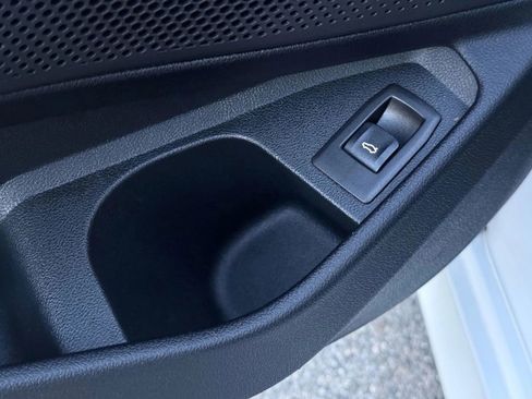 Used 2019 BMW 330i Sedan w/ M Sport Package image 27