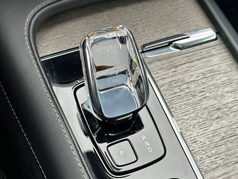 Certified 2023 Volvo XC90 T8 Ultimate image 26