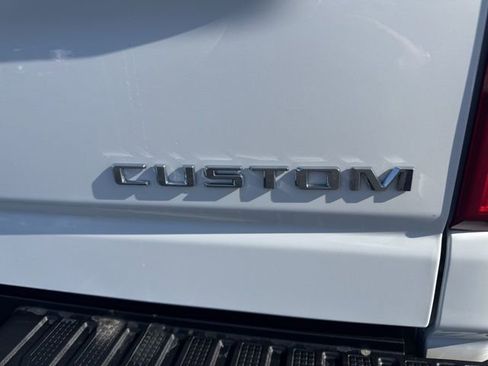 Certified 2022 Chevrolet Silverado 2500 Custom w/ Custom Value Package image 12