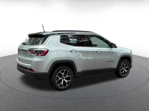 Used 2025 Jeep Compass Limited AWD/4WD image 15
