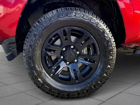 Used 2021 Toyota Tacoma SR image 10