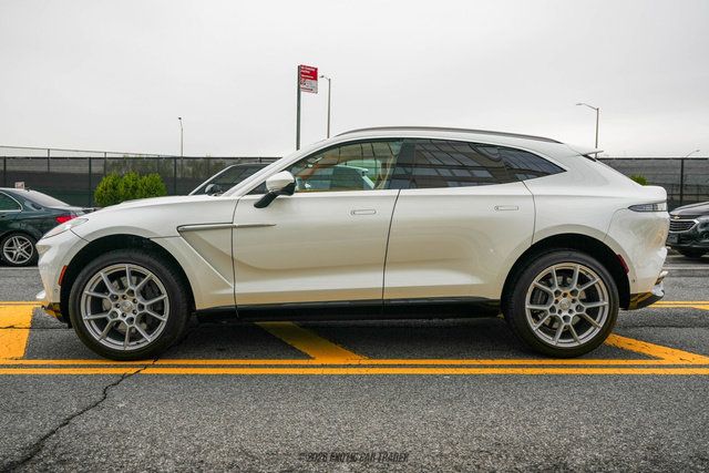 Used 2021 Aston Martin DBX AWD/4WD image 3