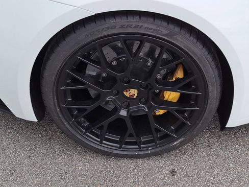 Certified 2024 Porsche 911 Carrera GTS image 12