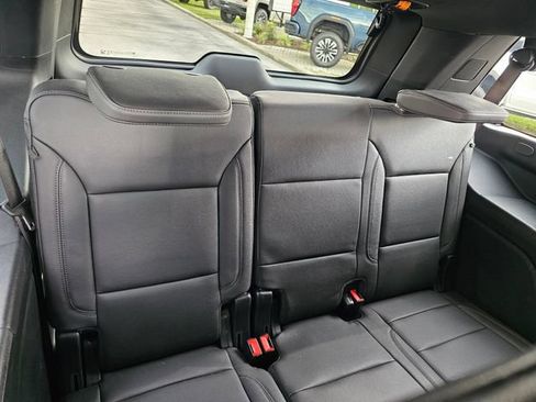 Used 2024 Chevrolet Tahoe Z71 w/ Luxury Package AWD/4WD image 30