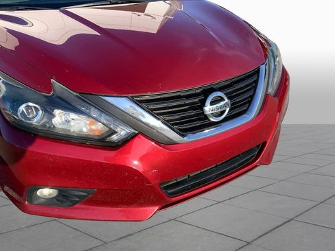 Used 2017 Nissan Altima 2.5 SL w/ 2.5 Technology Package FWD image 29