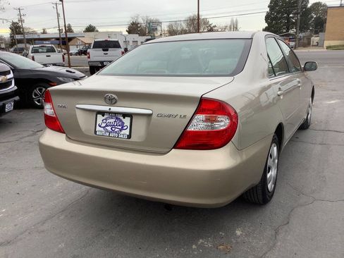 Used 2004 Toyota Camry LE image 10