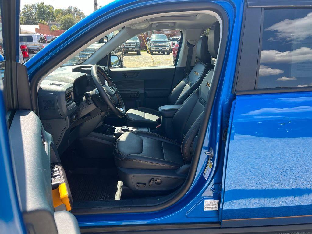 Used 2025 Ford Maverick Tremor AWD/4WD image 13