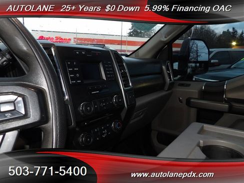 Used 2017 Ford F250 XLT image 9