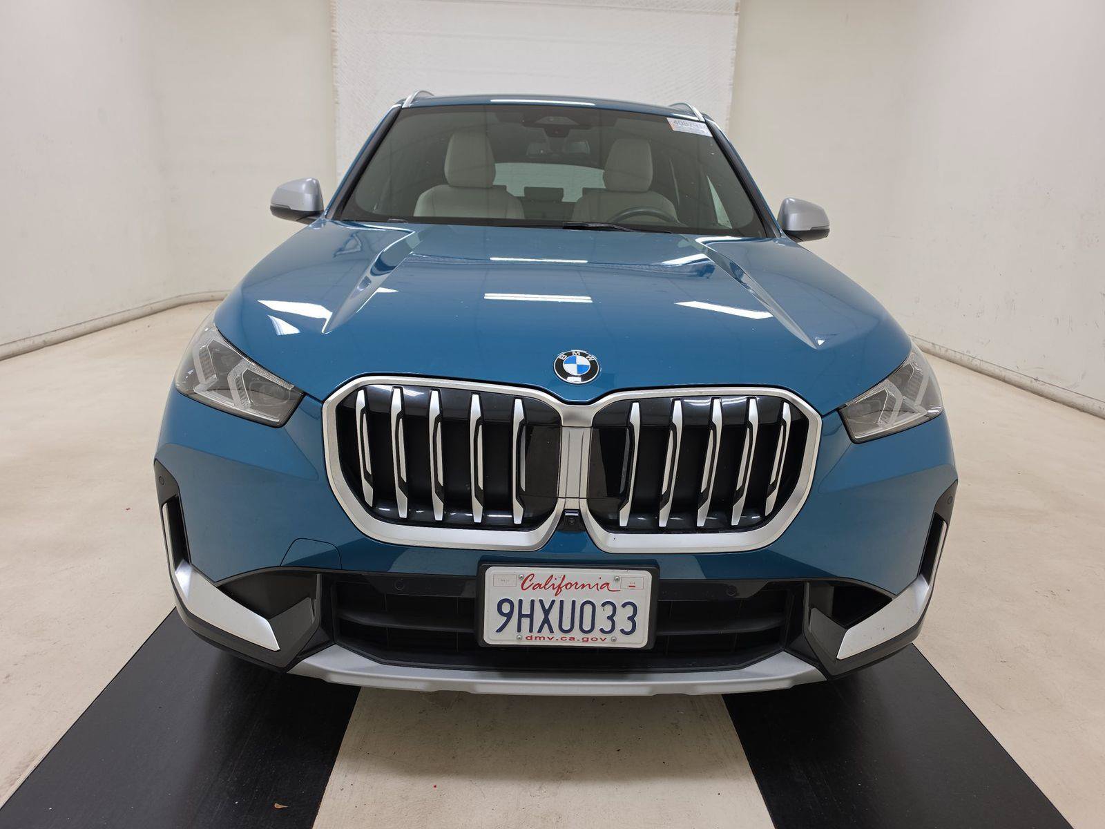 Used 2023 BMW X1 xDrive28i w/ Premium Package AWD/4WD image 2