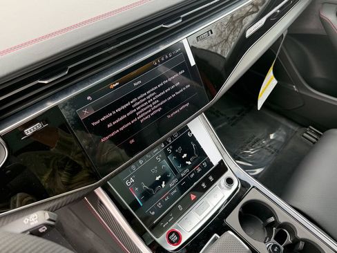 New 2026 Audi SQ8 Prestige image 23