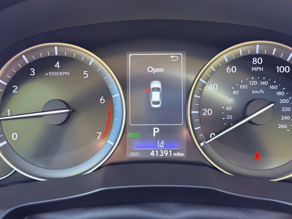 Used 2017 Lexus ES 350 w/ Accessory Package 2 FWD image 23
