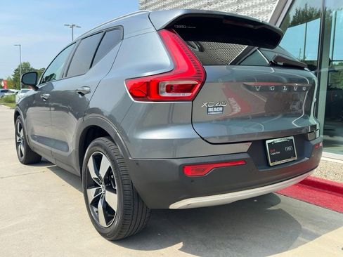 Used 2019 Volvo XC40 T5 Momentum AWD/4WD image 4