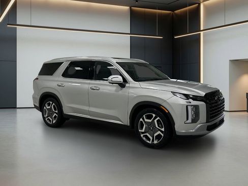 Used 2023 Hyundai Palisade Limited FWD image 7