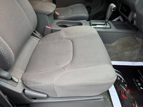 Used 2012 Nissan Frontier S image 24