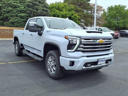 New 2026 Chevrolet Silverado 2500 High Country w/ Technology Package AWD/4WD image 7