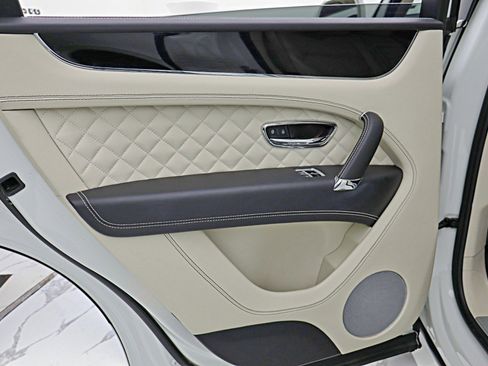 Certified 2017 Bentley Bentayga AWD/4WD image 46