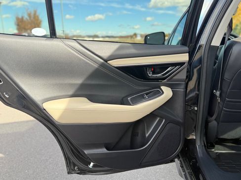 Certified 2025 Subaru Outback Limited image 38