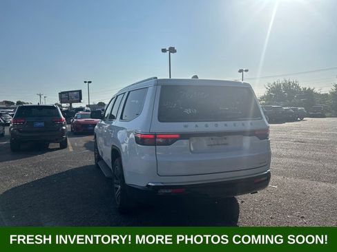Used 2024 Jeep Wagoneer Series II w/ Flexible Seating Group AWD/4WD image 4