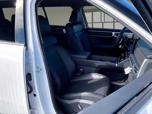 New 2024 Hyundai Santa Fe Limited image 11