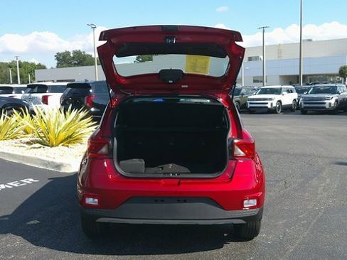 Certified 2024 Hyundai Venue SEL image 20