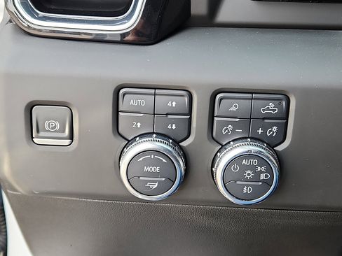 Used 2023 GMC Sierra 1500 Denali Ultimate image 17