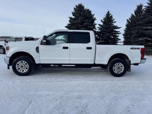 Used 2022 Ford F250 XLT w/ XLT Value Package AWD/4WD image 5