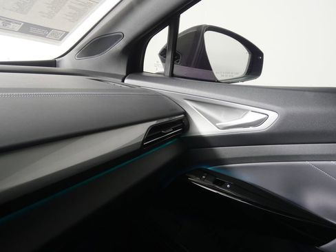 Used 2024 Volkswagen ID.4 S image 30