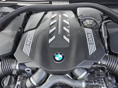 Used 2025 BMW M850i xDrive image 29