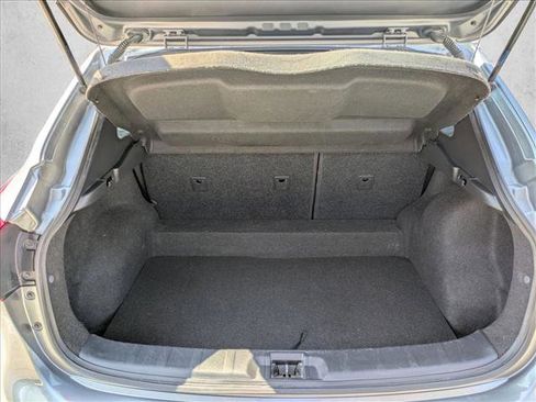 Used 2018 Nissan Rogue Sport S image 9