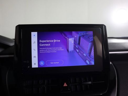 Used 2024 Toyota Corolla Cross LE image 43